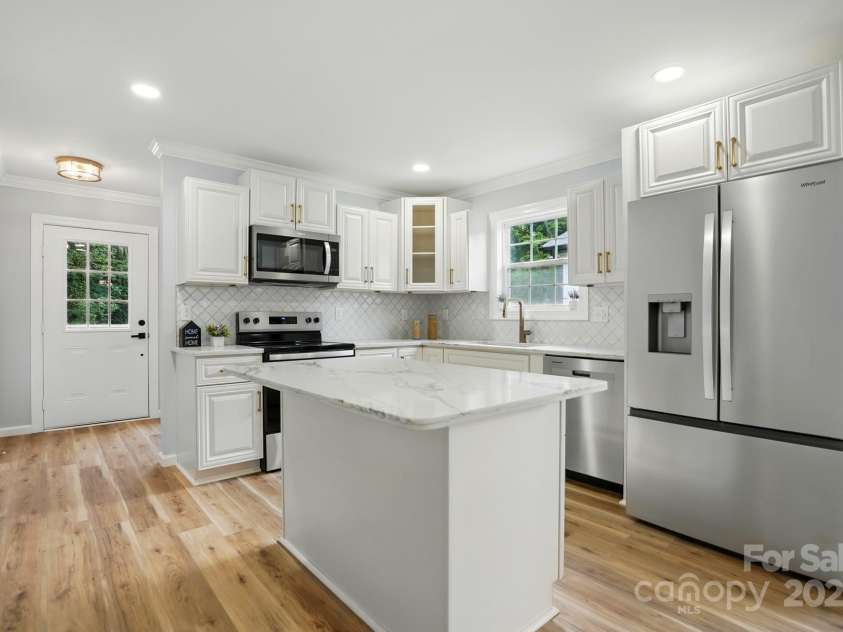 251 Hall Avenue, Concord, NC 28027.  MLS# CAR4260724, YatesRealty ID 17871. 