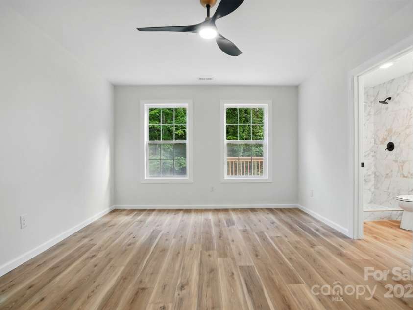 251 Hall Avenue, Concord, NC 28027.  MLS# CAR4260724, YatesRealty ID 17871. 