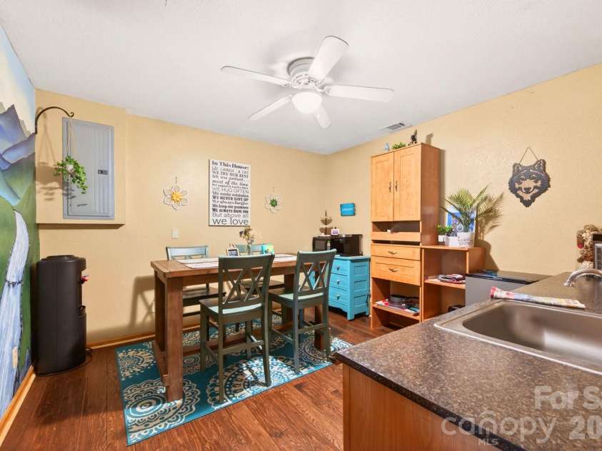 8 Blue Sky Drive, Leicester, NC 28748.  MLS# CAR4359937, YatesRealty ID 17871. Great Guest Quarters