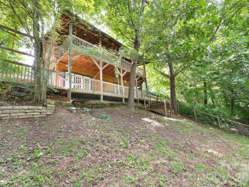 8 Blue Sky Drive, Leicester, NC 28748.  MLS# CAR4359937, YatesRealty ID 17871. Rear View