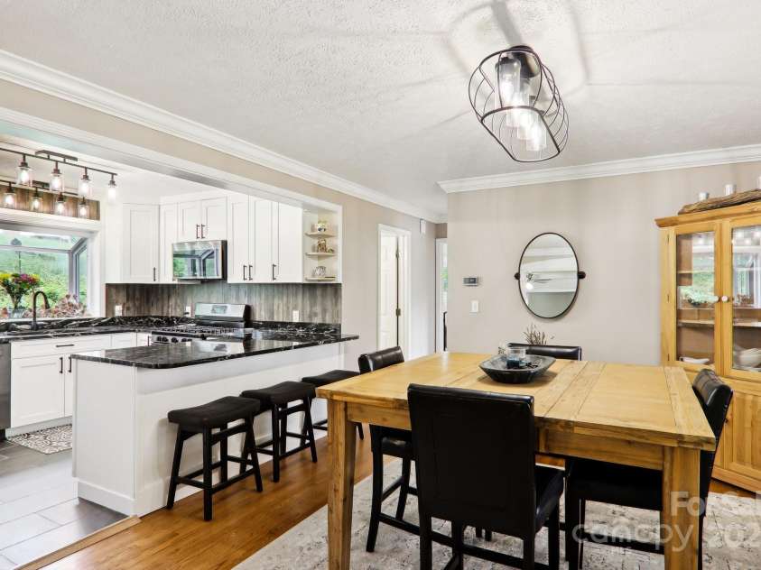 68 Broyles Road, Hendersonville, NC 28791.  MLS# CAR4263952, YatesRealty ID 17872. Dining Room