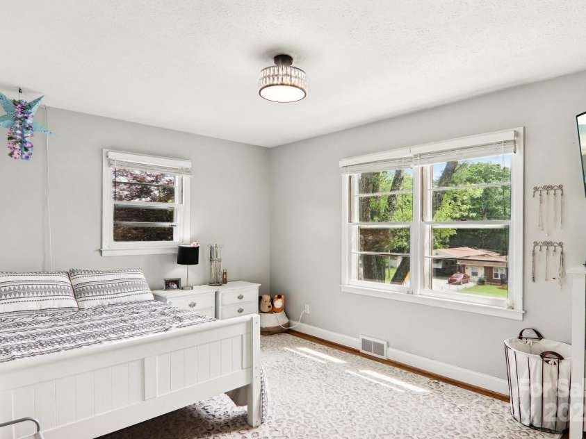 68 Broyles Road, Hendersonville, NC 28791.  MLS# CAR4263952, YatesRealty ID 17872. Guest Bedroom #2