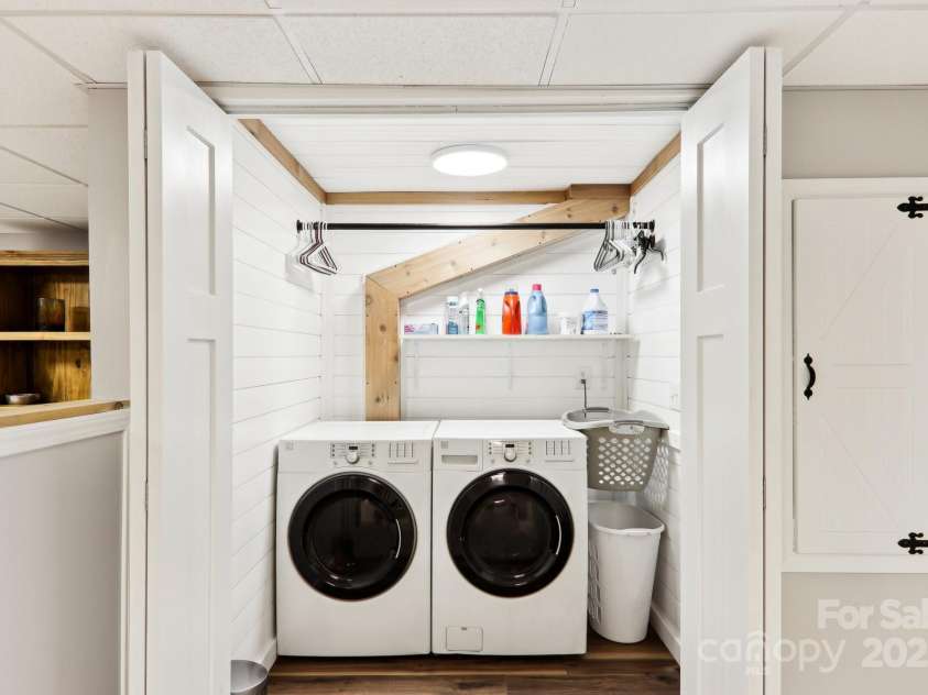 68 Broyles Road, Hendersonville, NC 28791.  MLS# CAR4263952, YatesRealty ID 17872. Laundry Room