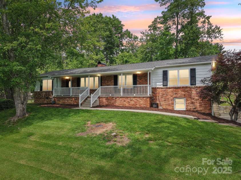 68 Broyles Road, Hendersonville, NC 28791.  MLS# CAR4263952, YatesRealty ID 17872. Welcome Home!