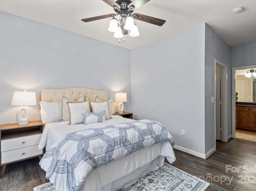 11911 Ridgeway Park Drive, Charlotte, NC 28277.  MLS# CAR4265710, YatesRealty ID 17873. 