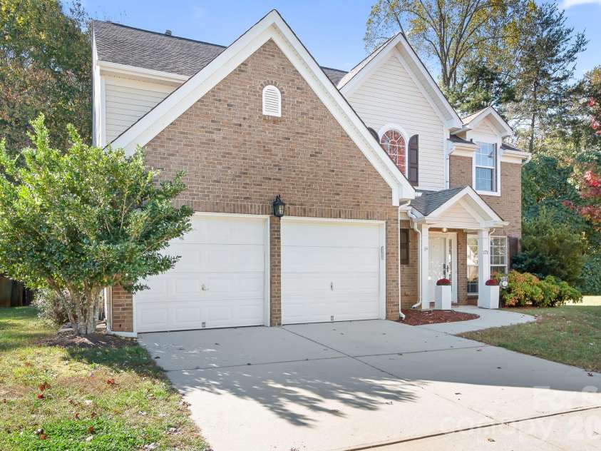 171 Vance Crescent Drive, Mooresville, NC 28117.  MLS# CAR4309419, YatesRealty ID 17873. 
