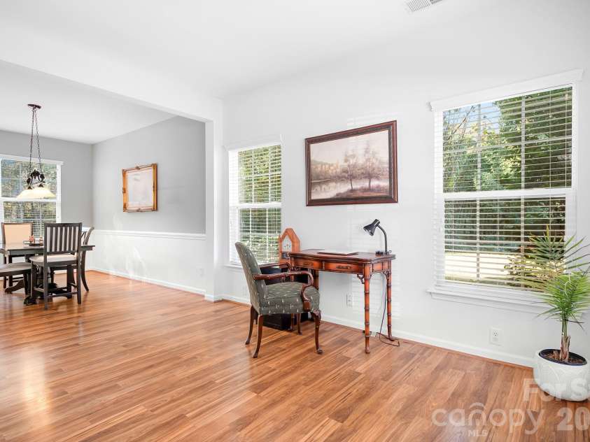 171 Vance Crescent Drive, Mooresville, NC 28117.  MLS# CAR4309419, YatesRealty ID 17873. 