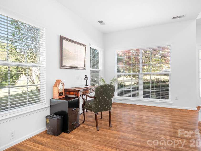 171 Vance Crescent Drive, Mooresville, NC 28117.  MLS# CAR4309419, YatesRealty ID 17873. 