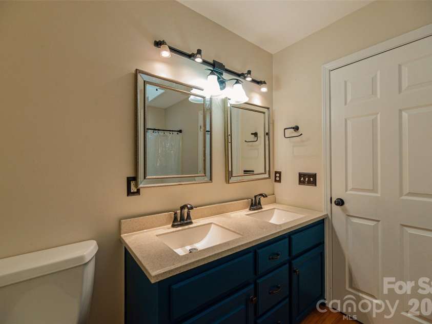 2999 Eastview Road, Rock Hill, SC 29732.  MLS# CAR4318655, YatesRealty ID 17874. 