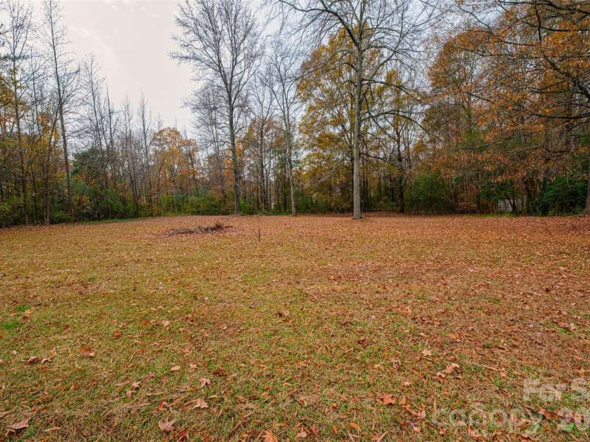 2999 Eastview Road, Rock Hill, SC 29732.  MLS# CAR4318655, YatesRealty ID 17874. 