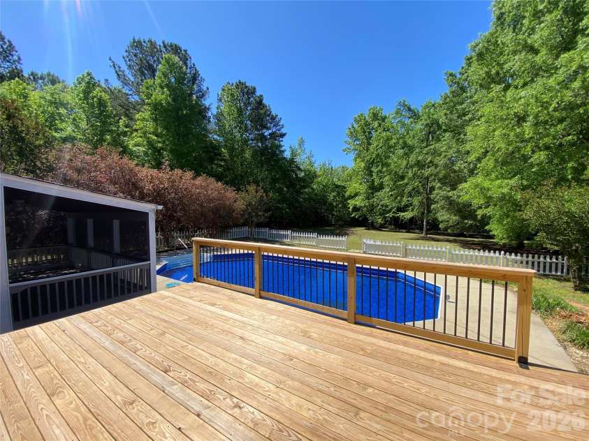2999 Eastview Road, Rock Hill, SC 29732.  MLS# CAR4318655, YatesRealty ID 17874. 