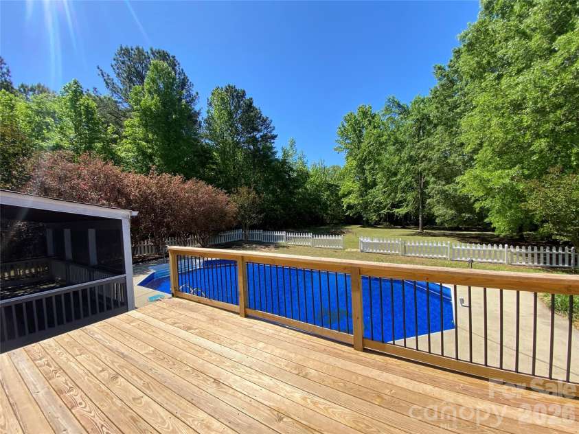2999 Eastview Road, Rock Hill, SC 29732.  MLS# CAR4318655, YatesRealty ID 17874. 
