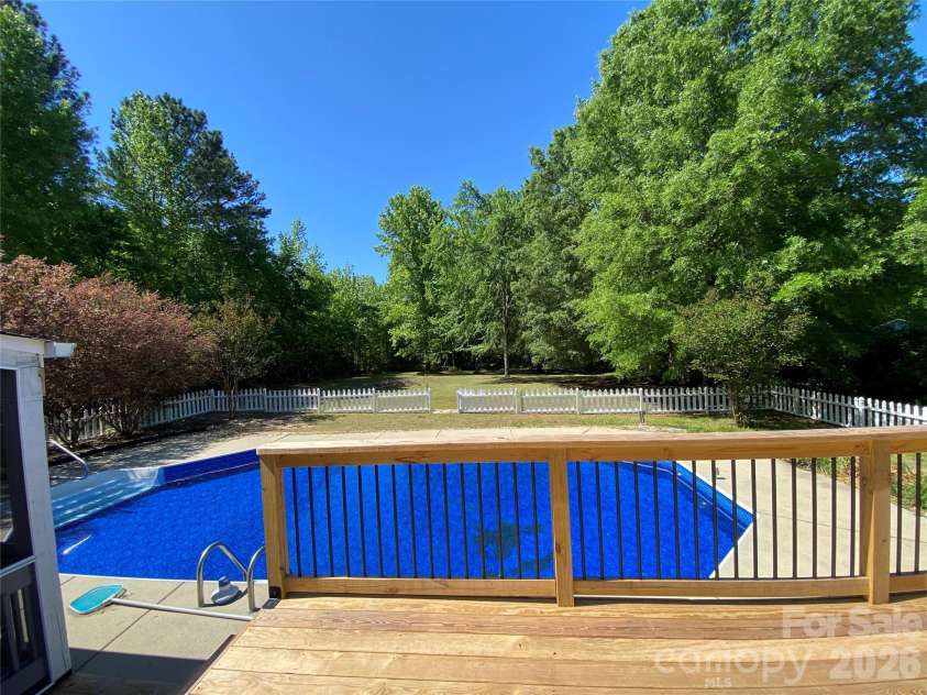 2999 Eastview Road, Rock Hill, SC 29732.  MLS# CAR4318655, YatesRealty ID 17874. 
