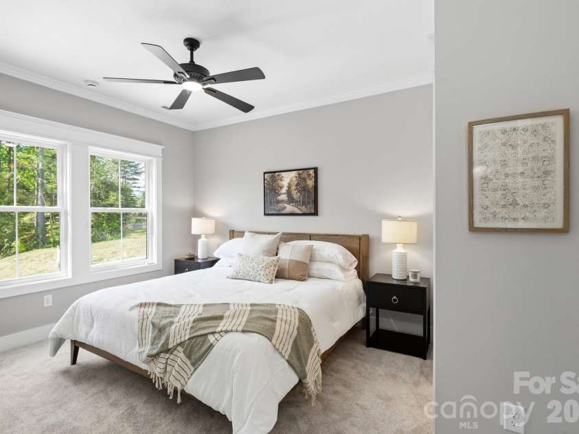 103 Collin Place, Asheville, NC 28804.  MLS# CAR4320908, YatesRealty ID 17875. 