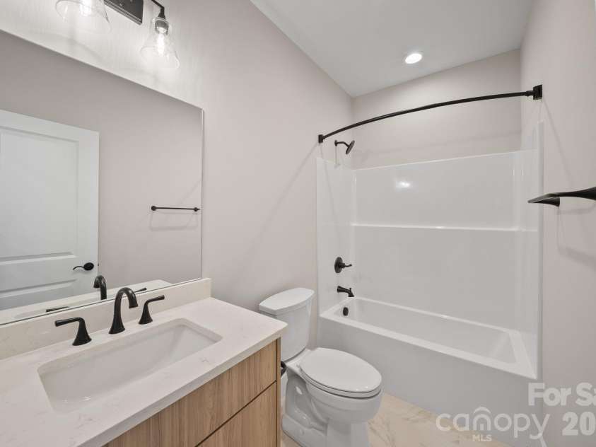 105 Collin Place, Asheville, NC 28804.  MLS# CAR4320936, YatesRealty ID 17876. 