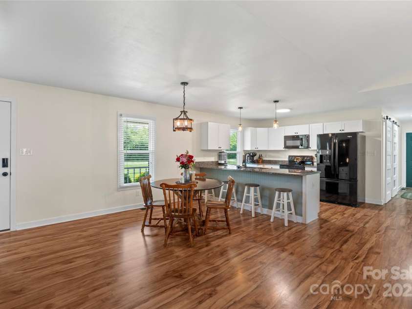 4916 Ritchie Road, Lincolnton, NC 28092.  MLS# CAR4256508, YatesRealty ID 17876. 