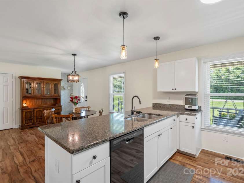 4916 Ritchie Road, Lincolnton, NC 28092.  MLS# CAR4256508, YatesRealty ID 17876. 