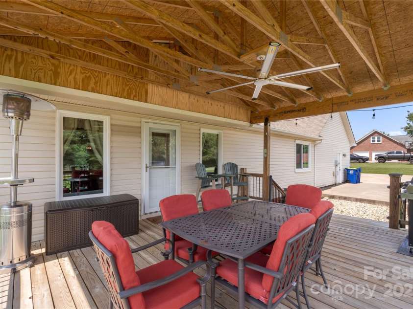 4916 Ritchie Road, Lincolnton, NC 28092.  MLS# CAR4256508, YatesRealty ID 17876. 