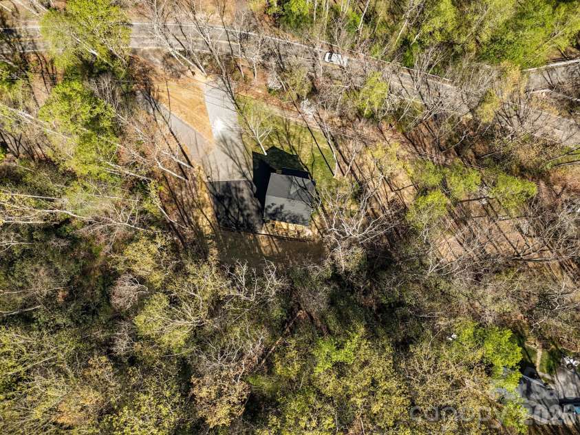 337 Garren Creek Road, Fairview, NC 28730.  MLS# CAR4321869, YatesRealty ID 17878. 