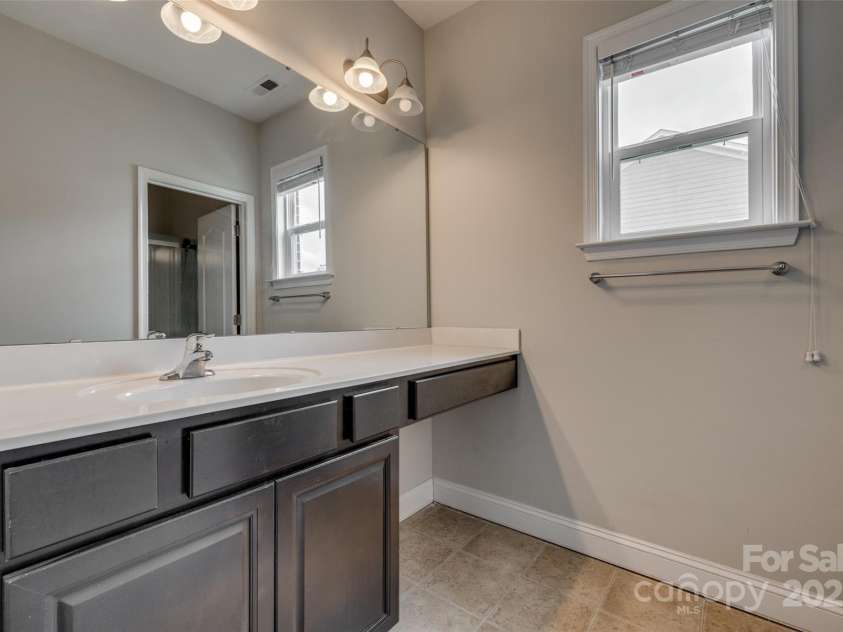 4926 Trayton Avenue, Gastonia, NC 28056.  MLS# CAR4250223, YatesRealty ID 17879. 2nd Bathroom