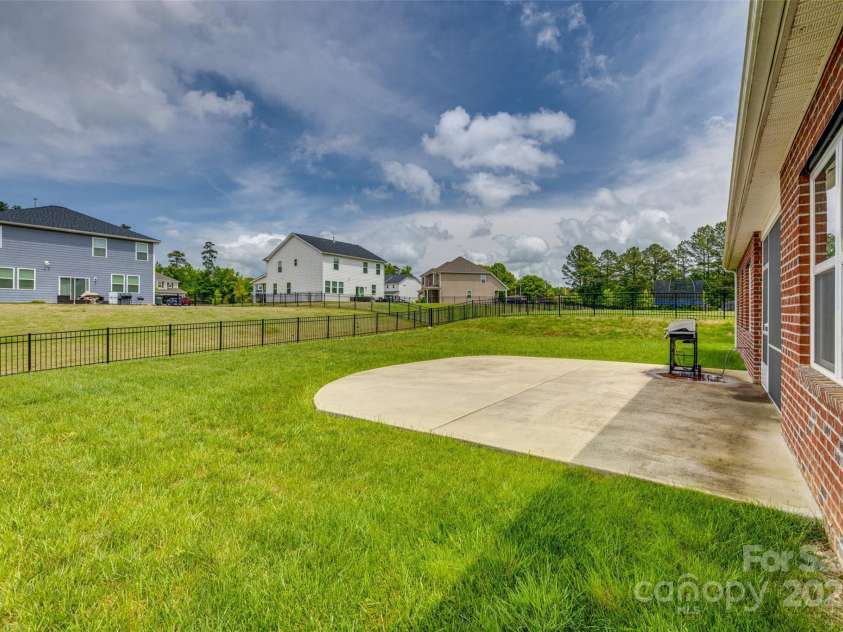 4926 Trayton Avenue, Gastonia, NC 28056.  MLS# CAR4250223, YatesRealty ID 17879. Fenced Yard