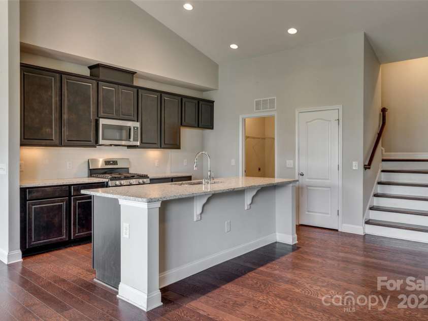 4926 Trayton Avenue, Gastonia, NC 28056.  MLS# CAR4250223, YatesRealty ID 17879. Kitchen