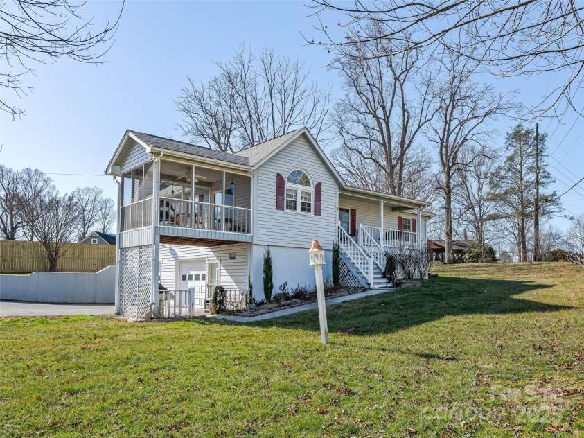 1 Sheldon Lane, Arden, NC 28704.  MLS# CAR4226905, YatesRealty ID 1788. 