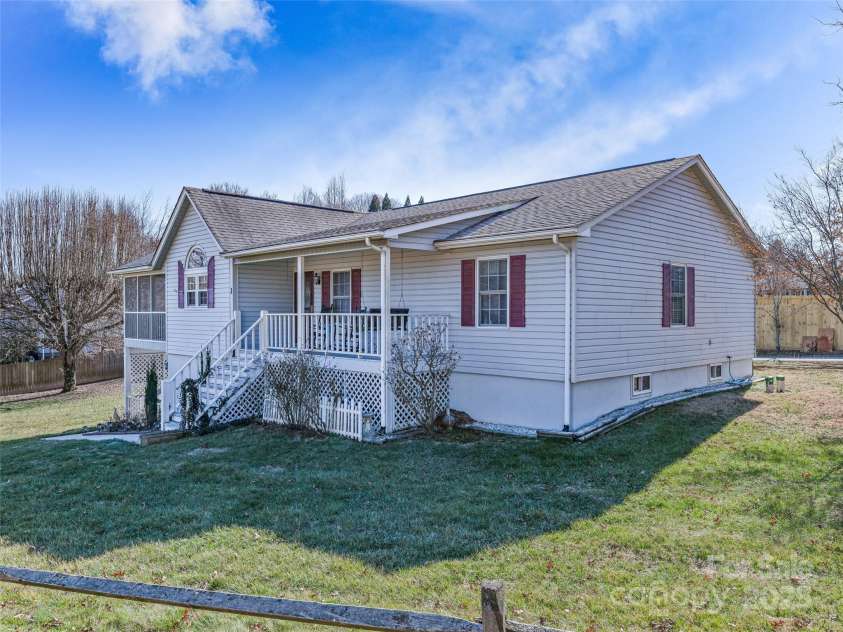 1 Sheldon Lane, Arden, NC 28704.  MLS# CAR4226905, YatesRealty ID 1788. 