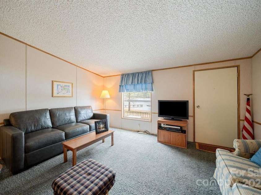 2342 Beaver Creek Road, Camden, SC 29020.  MLS# CAR4244938, YatesRealty ID 1788. 