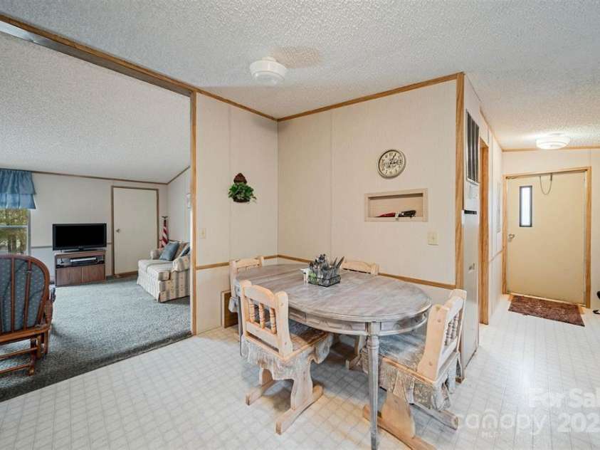 2342 Beaver Creek Road, Camden, SC 29020.  MLS# CAR4244938, YatesRealty ID 1788. 