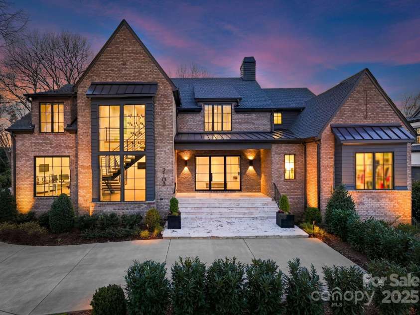 2103 Cortelyou Road, Charlotte, NC 28211.  MLS# CAR4214661, YatesRealty ID 17880. Front Twilight
