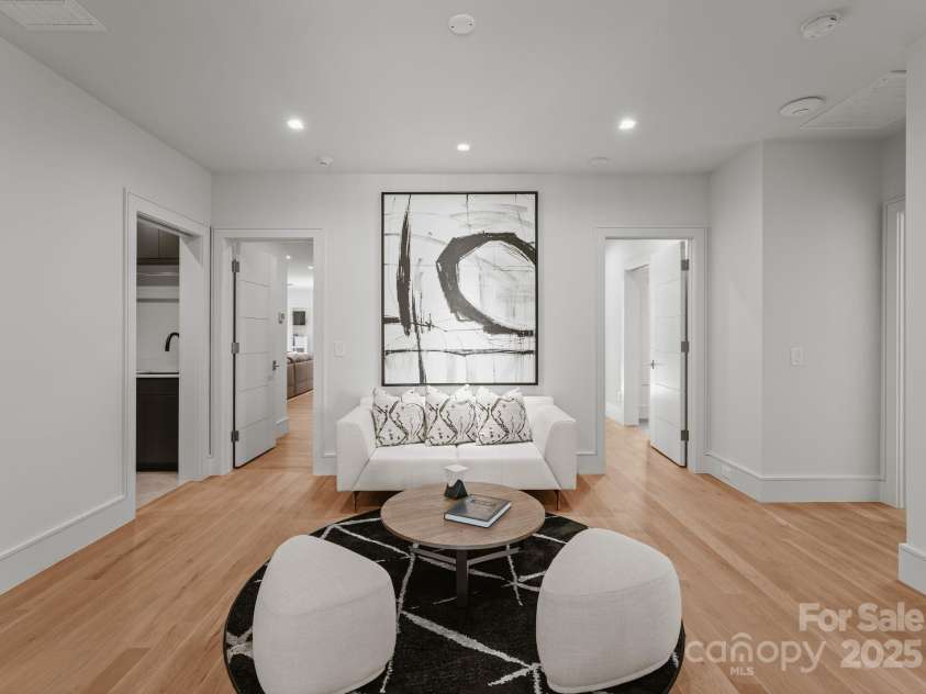 2103 Cortelyou Road, Charlotte, NC 28211.  MLS# CAR4214661, YatesRealty ID 17880. Upper Level Loft Area 