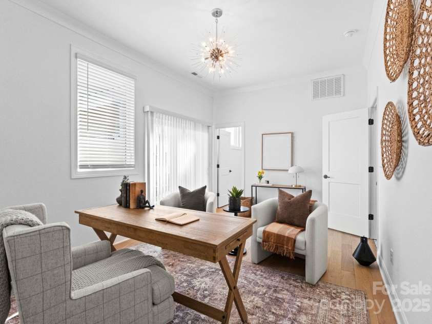 4207 Walker Road, Charlotte, NC 28211.  MLS# CAR4226946, YatesRealty ID 17881. 
