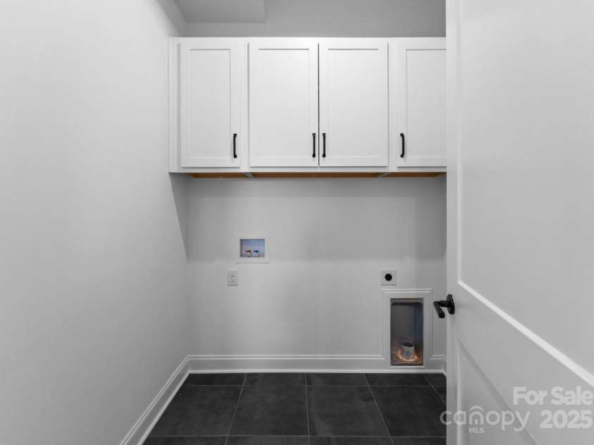 4207 Walker Road, Charlotte, NC 28211.  MLS# CAR4226946, YatesRealty ID 17881. 