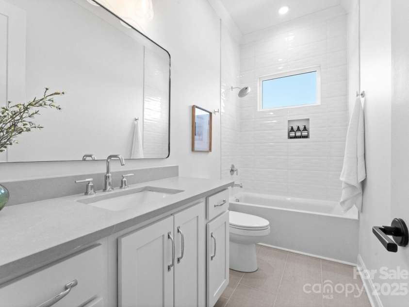 4207 Walker Road, Charlotte, NC 28211.  MLS# CAR4226946, YatesRealty ID 17881. 