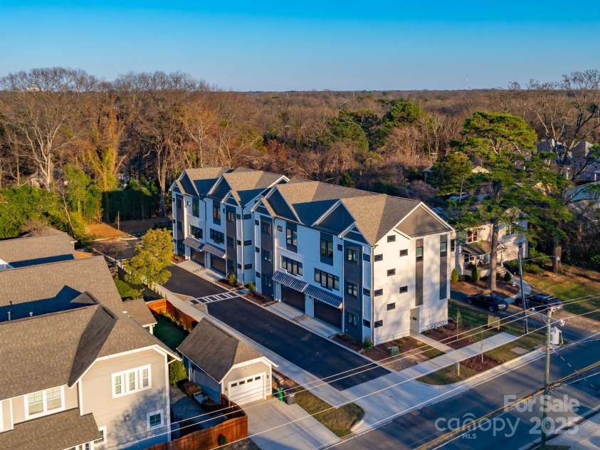 4207 Walker Road, Charlotte, NC 28211.  MLS# CAR4226946, YatesRealty ID 17881. 