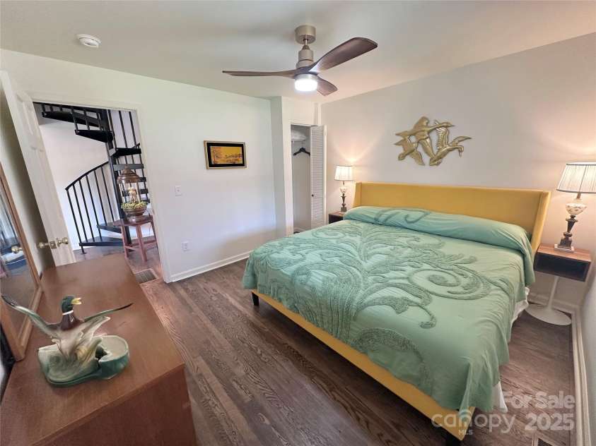 219 Flat Creek Road, Black Mountain, NC 28711.  MLS# CAR4247409, YatesRealty ID 17883. 