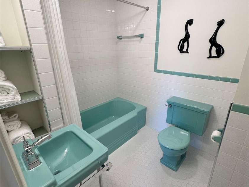 219 Flat Creek Road, Black Mountain, NC 28711.  MLS# CAR4247409, YatesRealty ID 17883. 