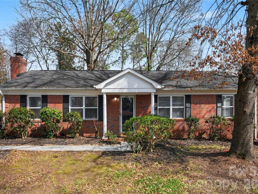 8205 Meadowind Circle, Charlotte, NC 28226.  MLS# CAR4353063, YatesRealty ID 17884. 