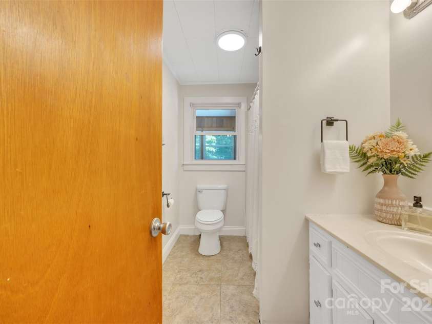 1770 NC 90 Highway, Taylorsville, NC 28681.  MLS# CAR4258043, YatesRealty ID 17885. 