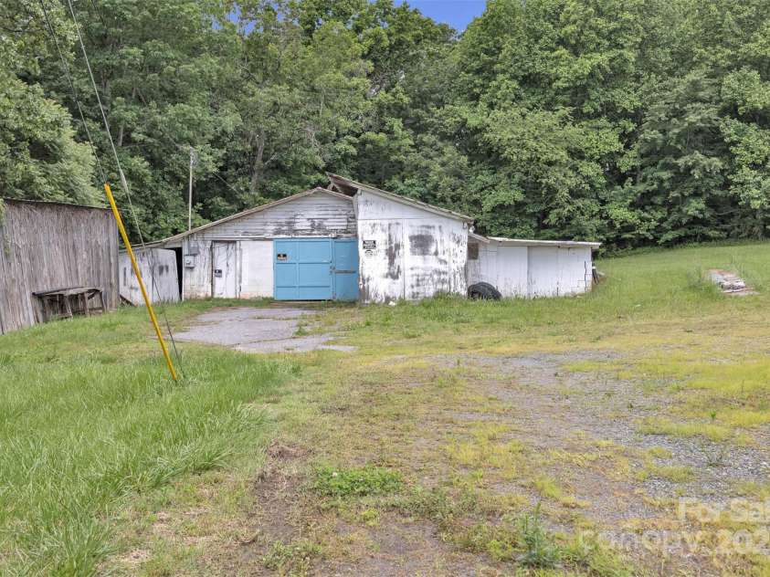 1770 NC 90 Highway, Taylorsville, NC 28681.  MLS# CAR4258043, YatesRealty ID 17885. Workshop