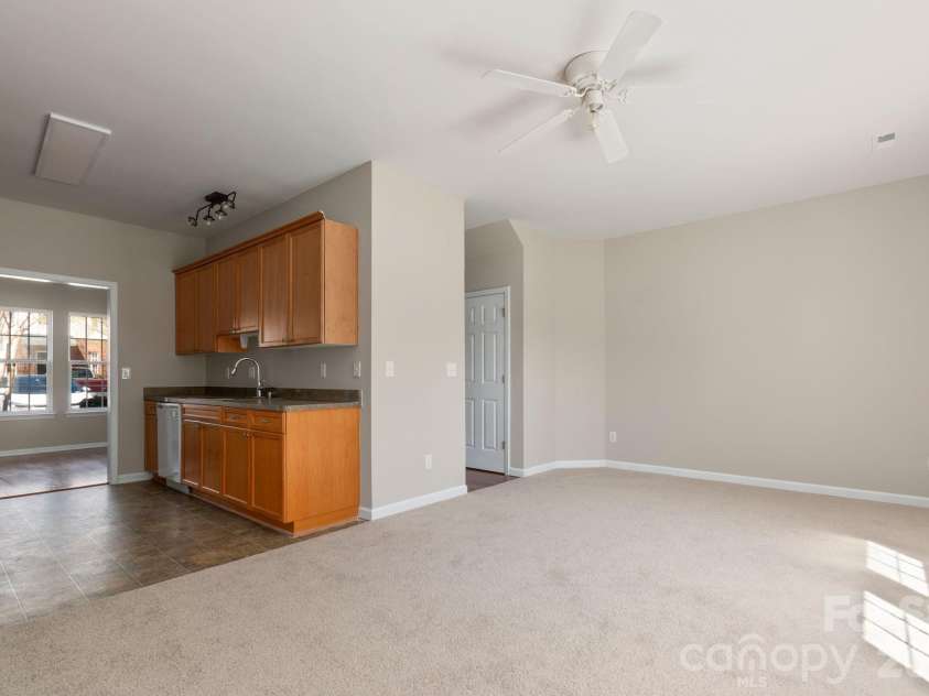 4140 Kenton Glenn Court, Concord, NC 28027.  MLS# CAR4355708, YatesRealty ID 17885. 
