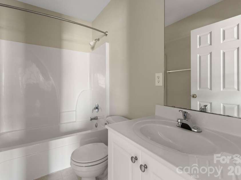 4140 Kenton Glenn Court, Concord, NC 28027.  MLS# CAR4355708, YatesRealty ID 17885. 