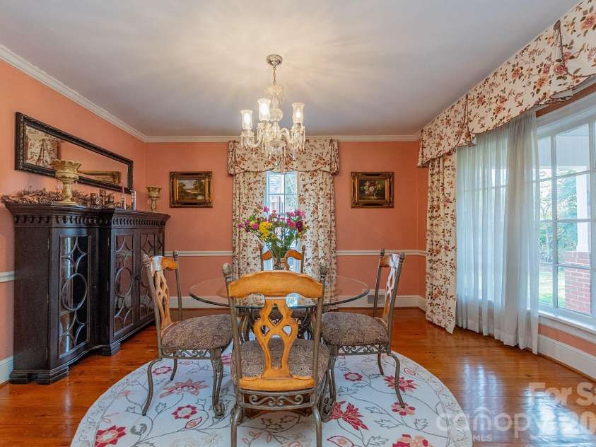 403 Weaver Drive, Lexington, NC 27292.  MLS# CAR4355217, YatesRealty ID 17886. Dining Room