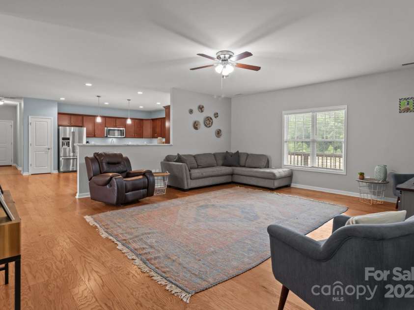 1230 Long Creek Lane, Salisbury, NC 28146.  MLS# CAR4258339, YatesRealty ID 17887. The kitchen flows seamlessly to the family room.