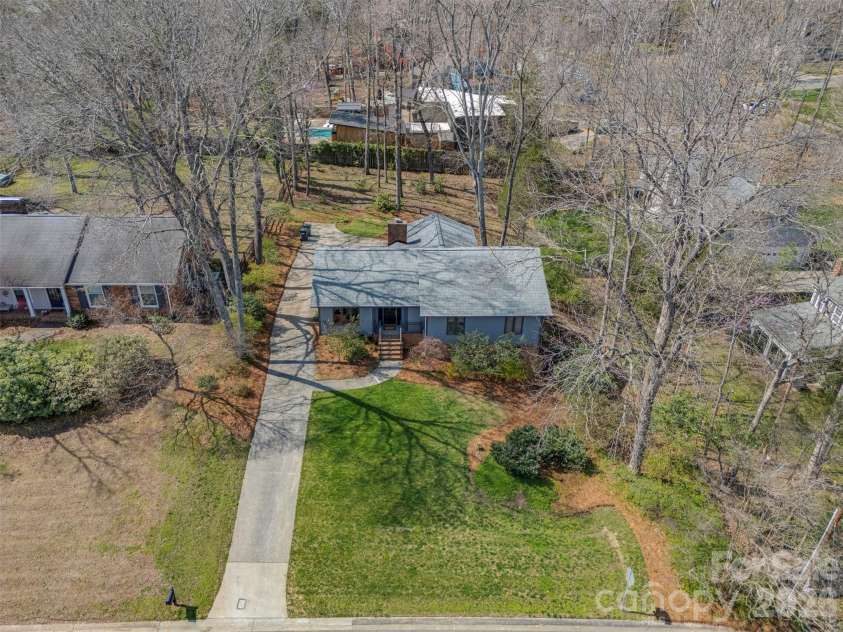7244 Terrace Drive, Charlotte, NC 28211.  MLS# CAR4357695, YatesRealty ID 17887. 