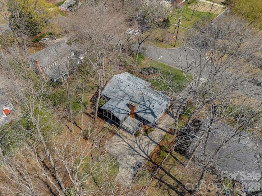 7244 Terrace Drive, Charlotte, NC 28211.  MLS# CAR4357695, YatesRealty ID 17887. 