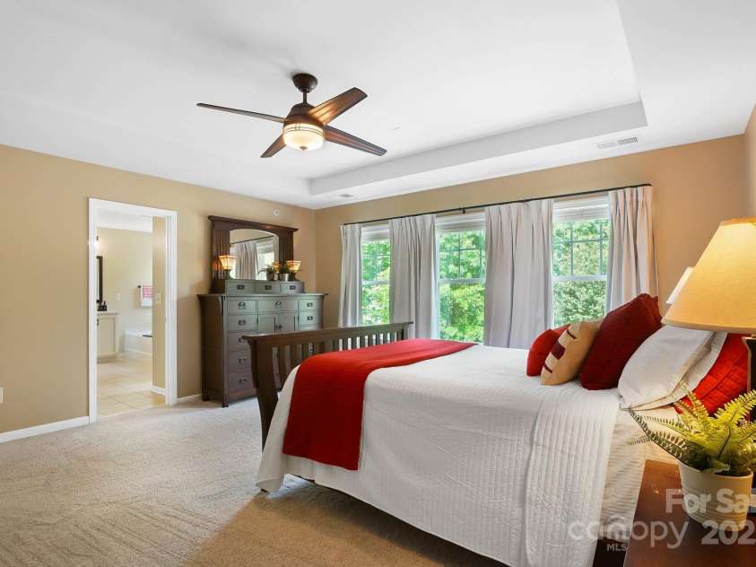 132 Flora Vista Drive, Mooresville, NC 28117.  MLS# CAR4258378, YatesRealty ID 17888. 