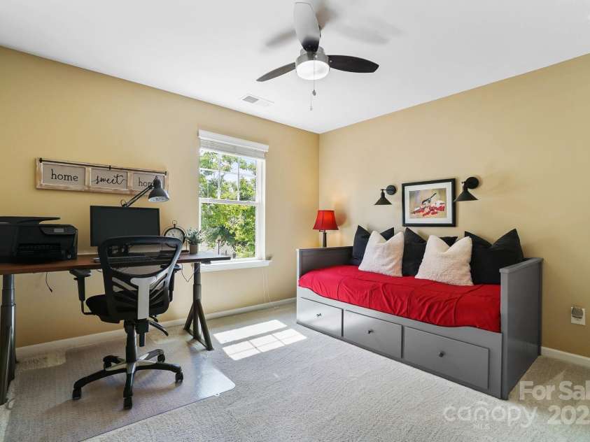 132 Flora Vista Drive, Mooresville, NC 28117.  MLS# CAR4258378, YatesRealty ID 17888. 