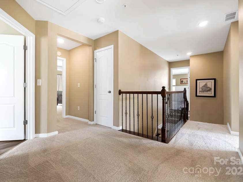 132 Flora Vista Drive, Mooresville, NC 28117.  MLS# CAR4258378, YatesRealty ID 17888. 